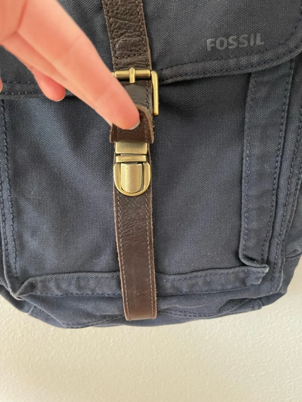 Fossil Canvas Navy Blue/Brown Messenger Carrier Commuter Bag Crossbody